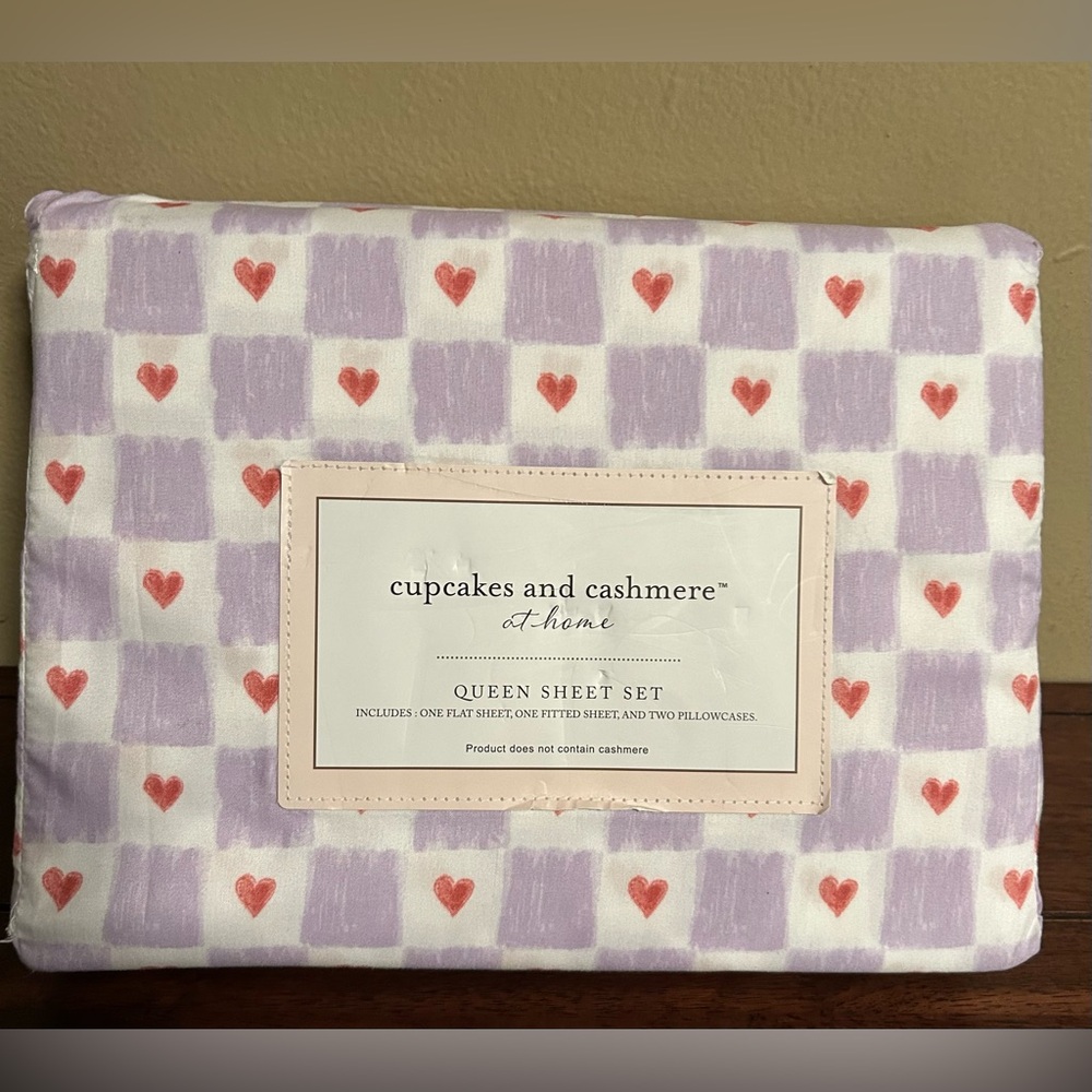 Cupcakes & Cashmere Sheets- HEARTS Purples & Red-  QUEEN Valentines